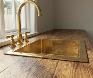 Lavabo de Latón Pulido Creativo para la Colección de Accesorios de Baño Premium, que Mejora el Atractivo Visual con un Brillo Metálico - Product Image 2