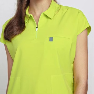Haut de blouse médicale unisexe vert lime à manches courtes, col polo, en tissu polyester tissé, uniforme d'hôpital avec couleur et logo personnalisables - Product Image 2
