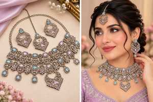 Parure de bijoux ethniques de luxe indiens pour mariée, comprenant un collier, des boucles d'oreilles pendantes et un ensemble Mang Tika, plaqué or antique, parure de collier AD - Product Image 2
