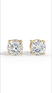 Boucles d'oreilles clous solitaires en diamant de laboratoire taille coussin Radiant, or 10K, bijoux fins de luxe, fournisseur en gros - Product Image 5