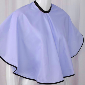Capa Profesional de Peluquería Morada de Poliéster Resistente al Agua para Salón de Belleza, Corte de Cabello, Coloración y Peinado, Reutilizable - Product Image 4