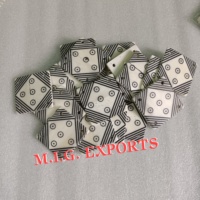 Ensemble de cartes de tissage rustiques écologiques faites à la main en os de buffle pour métier à cartes et artisanat textile, forme carrée polie M.I.G. EXPORTATIONS