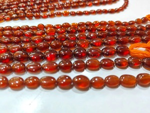 Perles de grenat Hessonite naturel ovales, pierres véritables, 6 à 8 mm, brin de 8 pouces de long - Product Image 1