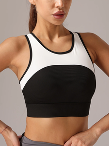 เสื้อกล้ามออกกำลังกายแบบมีบราในตัว Fitfemme Color - Blocked - สวมใส่สบายและกระชับ - Product Image 1