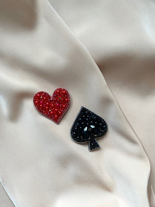 Broche Bordado de Moda Premium, Pin de Cristal Hecho a Mano para un Atuendo Elegante y Decoración de Vestidos de Novia - Product Image 1