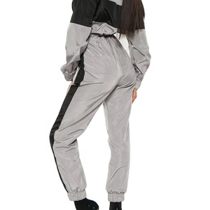 Chándal deportivo informal para mujer, de color personalizado, talla grande, con bloques de color, estilo urbano, chaqueta de nailon, con OEM. - Product Image 5