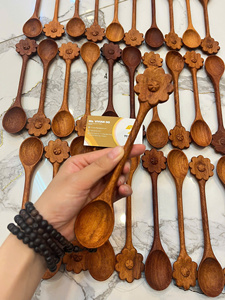 Nuevo Diseño Cuchara de Madera con Mango de Concha, Cuchara de Madera con Diseño de Mariposa y Concha Marina, Cuchara de Madera de Concha, Cuchara de Madera de Fresno con Mango Largo - Product Image 4