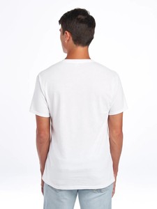 เสื้อยืดคอตตอนผสมโพลีเอสเตอร์สไตล์เจอร์ซีย์สำหรับผู้ชาย  เสื้อยืดคอตตอนแบบสั่งทำได้จำนวนมาก เสื้อยืดแบบผสมสามชนิดเพื่อความสบายและเย็นสบาย - Product Image 5