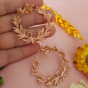 Pendientes de Aro con Hojas Chapadas en Oro para Mujer, Estilo Vintage, Joyería para Fiesta, Pendientes de Aleación con Patrón de Planta, Accesorios de Moda - Product Image 1