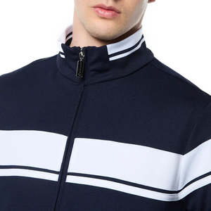 ชุดวอร์มออกกำลังกายผู้ชายรุ่นใหม่ล่าสุด น้ำหนักเบา แห้งเร็ว เหมาะสำหรับวิ่งจ๊อกกิ้ง กางเกงกีฬา ชุดฟิตเนสฤดูร้อน ขายส่ง - Product Image 3