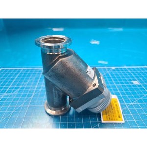 Válvula Angular de Alto Vacío SMC XYH-25 Usada Como Pieza de Repuesto para Equipos de Semiconductores Legacy - Product Image 2