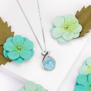 Pendentif Baiser Vintage en Larimar Fait Main, Plaqué Or sur Argent Sterling, Bijou Cadeau pour Femme, Pierre de Naissance et de Fiançailles - Product Image 2