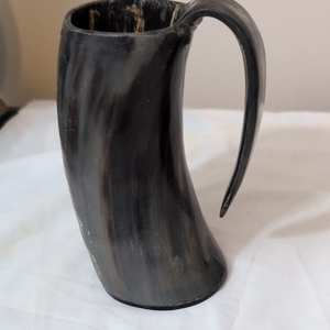 Mug en corne de buffle naturelle Viking avec poignée, de haute qualité, motif ange religieux, fait main, pour bière, vin, hydromel, bière artisanale, verre à boire en corne - Product Image 2