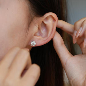 Pendientes de Moissanita de Lujo con Plata 925 y Piedras con Corte Brillante que Pasan la Prueba del Diamante, para Mujer, Colección de Regalos - Product Image 2