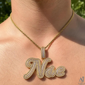 Collier Pendentif Personnalisé avec Breloque, Chaîne Cubaine Baguette Sertie de Moissanite, Plaqué Or, Bijoux Hip-Hop pour Femmes et Hommes - Product Image 4