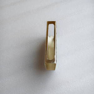 Boîte d'allumettes de sécurité en laiton dorée, moderne et luxueuse, pour mariage, avec logo gravé, personnalisée, écologique, durable et résistante à l'eau - Product Image 3