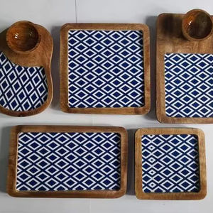 Plateaux de service en bois à motifs végétaux Art Déco, élégants et haut de gamme, pour tables de mariage - Plateau décoratif multifonctionnel - Product Image 1