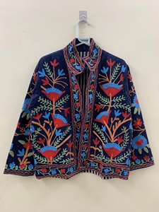 Nouvelle arrivée, veste en velours brodée Suzani, style bohème, ethnique, vintage, vêtement d'extérieur de créateur pour femmes, cadeau pour elle - Product Image 2