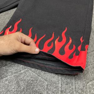 Shorts en jean vintage noirs personnalisés pour hommes, style streetwear, avec broderie motif flamme, respirants, séchage rapide, en coton délavé léger - Product Image 1