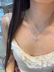 จี้เพชรทรงกากบาท 3 กะรัต ทอง 18K แบบสั่งทำพิเศษ เพชรเพาะเลี้ยง DEF VVS VS CVD HPHT ทรงโซลิแทร์ พร้อมสร้อยคอ สำหรับทั้งชายและหญิง - Product Image 1