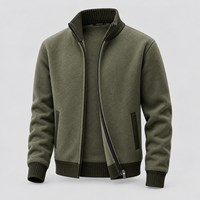 Cardigan zippé intégral en tissu technique pour homme, col roulé, en polaire tricotée avec bordure contrastante, style décontracté chic