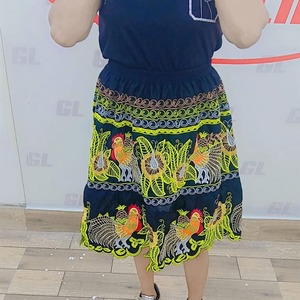 Mini-jupe hawaïenne décontractée pour femme, style Pohnpei, brodée, à imprimé floral tropical, à volants, avec nœud à nouer et fente, idéale pour la plage - Product Image 4