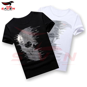 เสื้อยืดลายหัวกะโหลกประดับเพชรเทียม Glitch Skull Rhinestone T-Shirt, เสื้อยืดผู้ชายสไตล์สตรีทแวร์ลายกราฟิกเพชรคริสตัลแบบ Hotfix โครงกระดูกเพชร เสื้อยืดผ้าคอตตอนหนานุ่ม - Product Image 3
