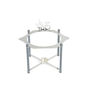 Plato para Servir Comida de Vidrio de Inspiración Árabe con Soporte Metálico Decorativo, Diseñado para Elevar la Presentación de la Comida con un Toque Sofisticado - Product Image 4