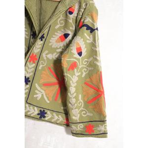 Chaqueta Colorida Suzani Hecha a Mano, Abrigo Bordado Bohemio, Ropa de Moda Vintage para Festivales - Product Image 5