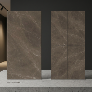 Dalles en pierre frittée Aramani Gold pleine masse, effet porcelaine, 1200x2400mm, durables pour murs de salon et salle à manger extérieurs modernes et luxueux - Product Image 3