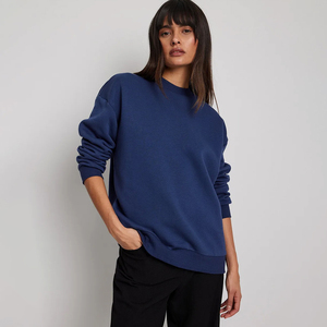 Sudadera Oversize Lisa para Mujer, 100% Algodón, con Logo Personalizado, Venta al por Mayor, Estilo Urbano, Sudadera con Cuello Redondo para Mujer - Product Image 3