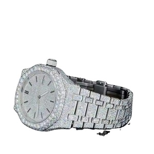 Montres de luxe en moissanite VVS en gros, boîtier en acier inoxydable, bracelet en cuir, montre à quartz résistante à l'eau, marque arabe arc-en-ciel - Product Image 4