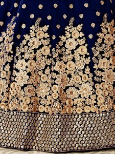 Ensemble Lehenga Choli en velours brodé à imprimé floral, ourlet évasé, réversible, bleu royal, robe de mariée coupe A-line avec dupatta en tulle rose - Product Image 6
