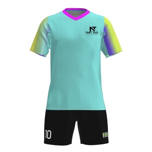 Vêtements de sport confortables pour hommes, uniforme de football 100% polyester, uniforme de football sur mesure pour hommes - Product Image 1