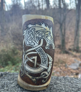 Royal Drinking Mug Buffalo Horn Beer Mug con grabado auténtico Logotipo personalizado Best Drink Ware Handcrafted Vikings Horn Mug - Product Image 2