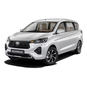 Toyota Rumion d'occasion propre et entièrement entretenu, jantes en alliage, tableau de bord moderne et sièges confortables - Product Image 2