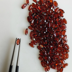 Granat rouge naturel 5x2,5 mm, taille marquise, qualité supérieure, pierre précieuse en vrac pour la fabrication de bijoux - Product Image 4