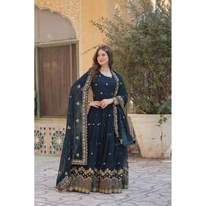 Vestidos de Noche de Diseñador con Bordado de Lentejuelas - Incluye Falda y Dupatta - Product Image 6