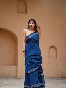 Sari traditionnel en coton bleu pour femmes - Vêtement ethnique de haute qualité, infroissable, protection solaire pour mariages, festivals, fêtes - Product Image 6