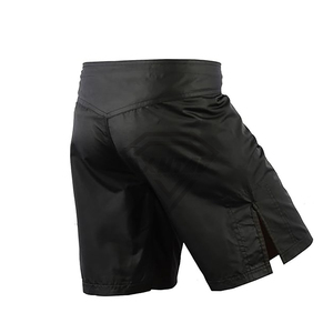 Shorts MMA noirs personnalisés pour hommes, respirants, pour grappling et combat, durables, pour l'entraînement, fabricant de vêtements de sport - Product Image 4