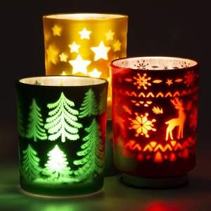 Porte-bougies modernes en métal, conçus pour des atmosphères calmes, offrant une lueur douce et une beauté sculpturale. - Product Image 3