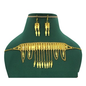Martasha designer islamique ramadan spécial plaqué or EAU bijoux spécial dubai collier boucle d'oreille ensemble Hilal Khannaki Riyadh - Product Image 5