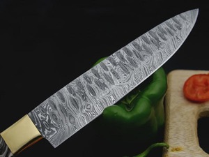Ensemble de couteaux de chef en acier Damas forgé à la main avec manche en bois, style japonais, ambidextre, finition satinée pour une utilisation en cuisine - Product Image 2