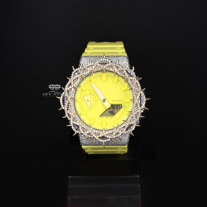 นาฬิกาเพชรโมอิสซาไนต์แบบ Iced Out หน้าปัดสีเหลืองนีออน สายซิลิโคน แสดงผลแบบอนาล็อกและดิจิตอล กันน้ำ สไตล์ฮิปฮอป สำหรับผู้ชาย นาฬิกาแบบสั่งทำพิเศษ - Product Image 1