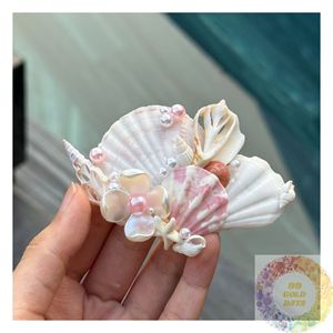 Pinza para el pelo hecha a mano con conchas marinas naturales, regalo único de playa para mujeres, niñas, amigas, amantes de la costa, recuerdo de vacaciones, suministro al por mayor - Product Image 1