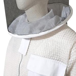 แจ็กเก็ตสำหรับเลี้ยงผึ้งที่ทนทานพร้อมผ้ากันต่อยและปรับขนาดได้เพื่อความสบายตลอดทั้งวัน - Product Image 4