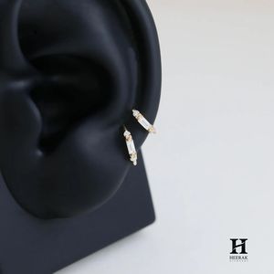 Pendientes de Aro con Diamantes CVD Certificados por IGI, Oro Amarillo Real de 10K y 18K, Delicados Aros con Diamantes Cultivados en Laboratorio con Corte Baguette para - Product Image 5