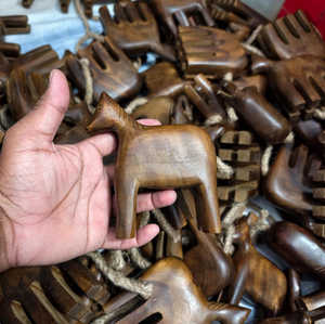 Juguete de Caballo de Cuerno de Búfalo Ecológico de Primera Calidad, Hecho a Mano, Moderno, para Niños, Decoración, Precio al por Mayor - Product Image 2