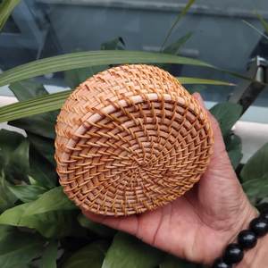Panier rond en bambou tressé avec couvercle, style chinois traditionnel, plat de service, couleur unie, design artisanal - Product Image 6