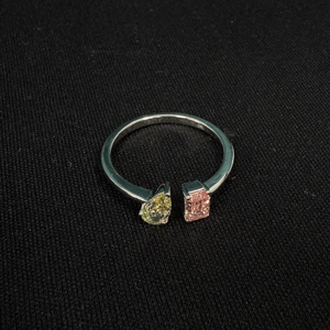 Anillo de Diamante Corte Esmeralda Rosa con Gema Amarilla en Forma de Pera, Engaste de Puntas, Estilo Clásico, Joyería Fina Unisex - Product Image 5